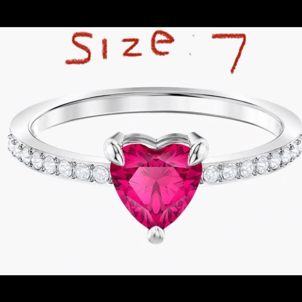 Swarovski heart ring